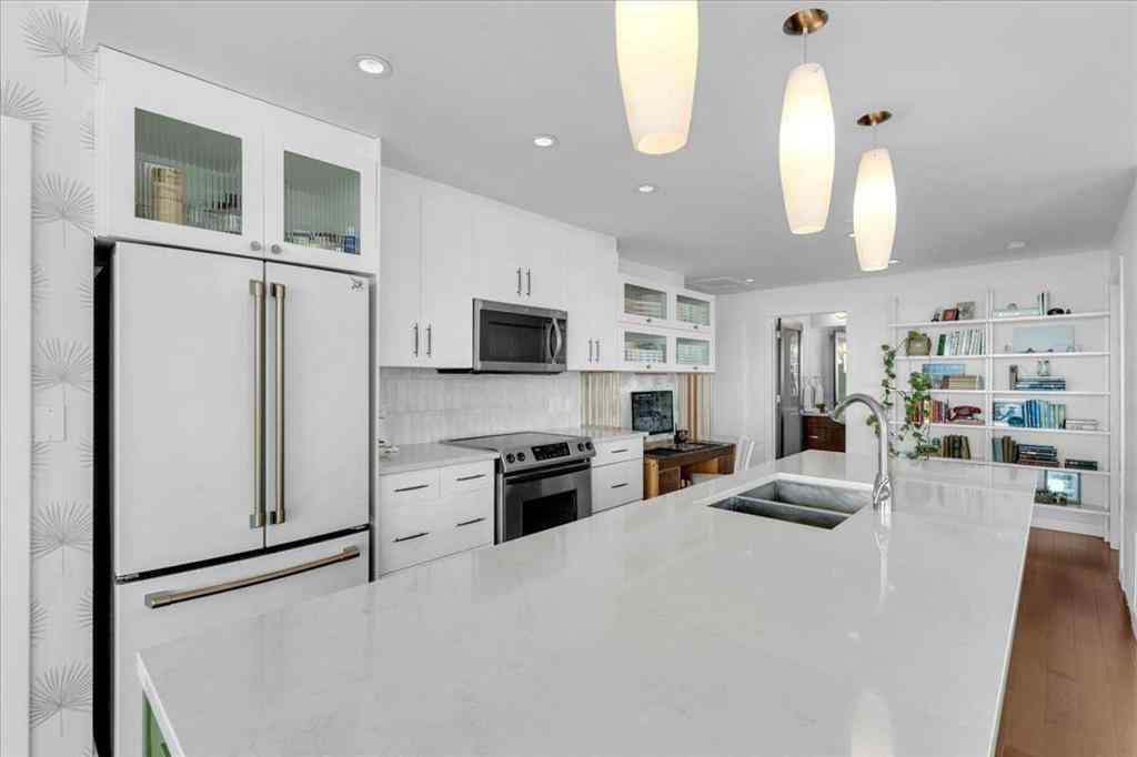MLS® A2257334 - Unit #1705 530 12 Avenue SW in Beltline Calgary, Residential