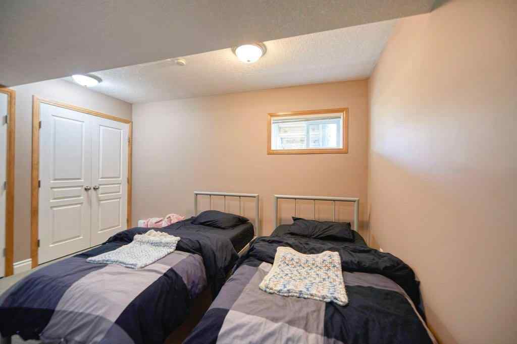 MLS® A2257338 - 24 Cougar Ridge Mews SW in Cougar Ridge Calgary, Residential