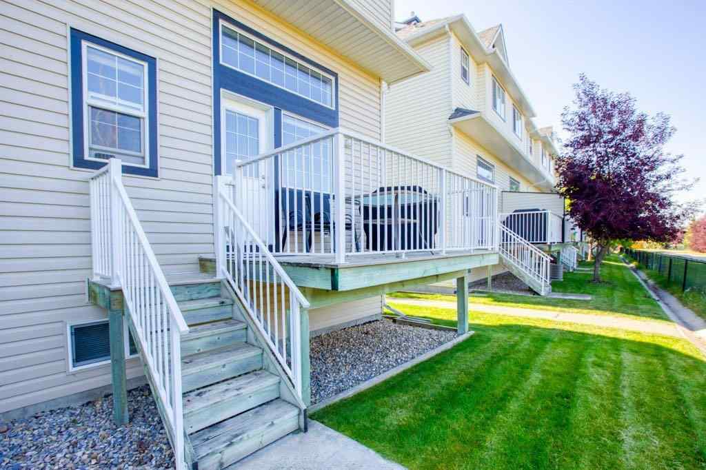 MLS® A2257338 - 24 Cougar Ridge Mews SW in Cougar Ridge Calgary, Residential