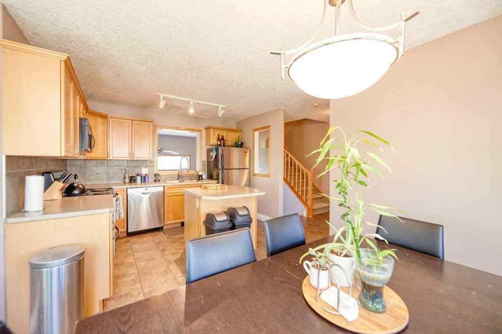 MLS® A2257338 - 24 Cougar Ridge Mews SW in Cougar Ridge Calgary, Residential