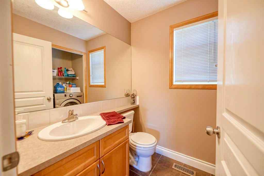 MLS® A2257338 - 24 Cougar Ridge Mews SW in Cougar Ridge Calgary, Residential