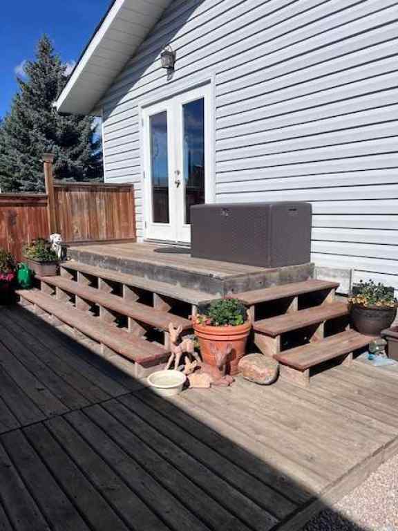MLS® A2257340 - 98 Westview Crescent  in Harvest Meadows Blackfalds, Residential