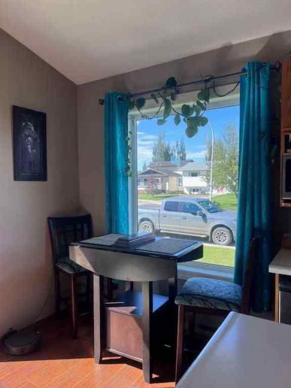 MLS® A2257340 - 98 Westview Crescent  in Harvest Meadows Blackfalds, Residential
