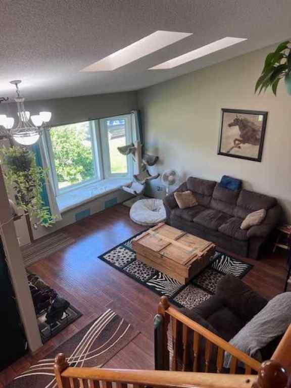 MLS® A2257340 - 98 Westview Crescent  in Harvest Meadows Blackfalds, Residential