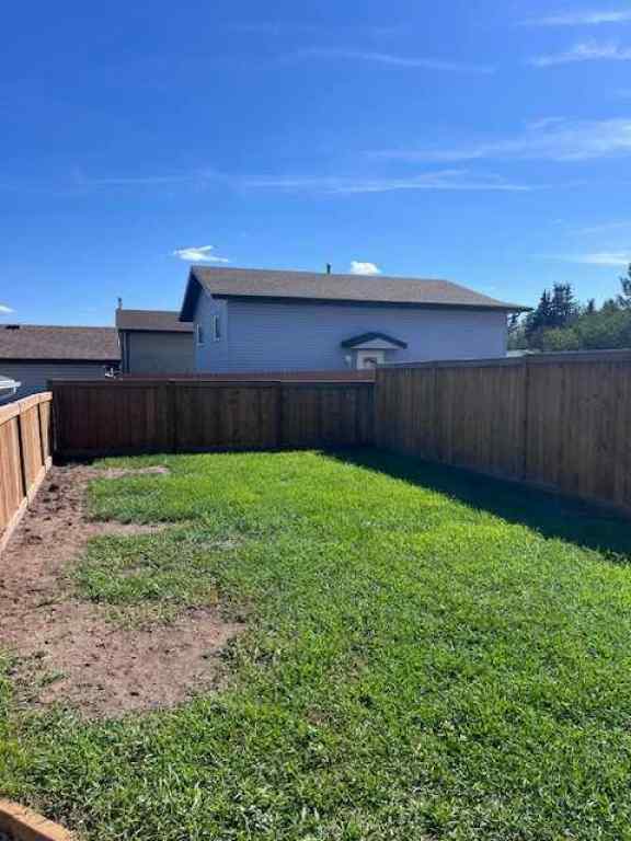 MLS® A2257340 - 98 Westview Crescent  in Harvest Meadows Blackfalds, Residential