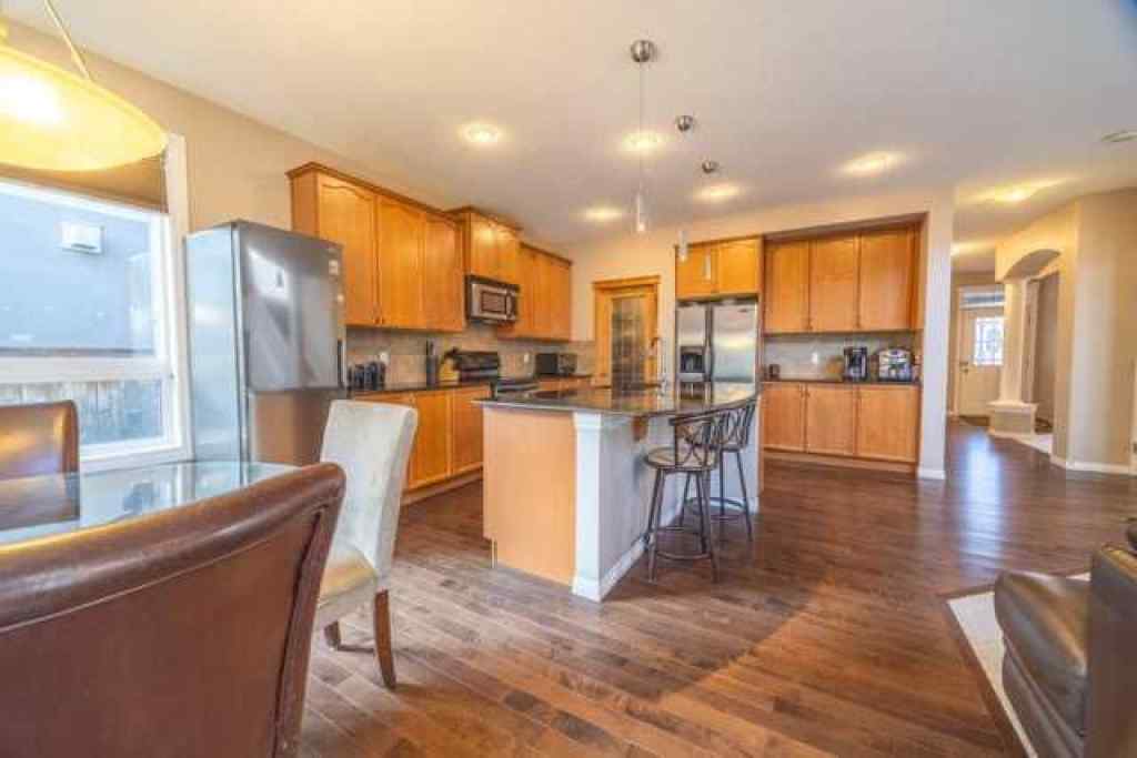MLS® A2257342 - 28 Crestmont Way SW in Crestmont Calgary, Residential