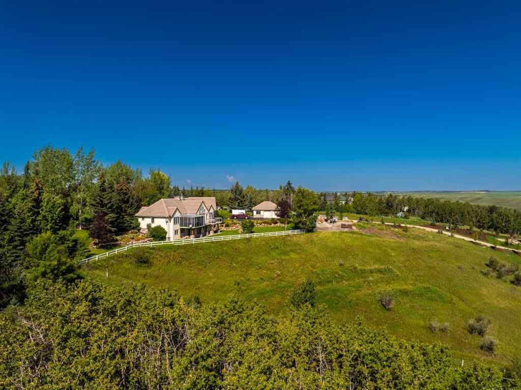 MLS® A2257346 - 98 equestrian Drive  in Bearspaw_Calg Rural Rocky View County, Residential