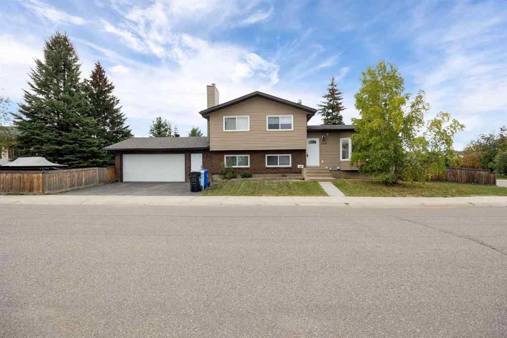 MLS® A2257356 - 206 Leigh Crescent  in Dickinsfield Fort McMurray, Residential