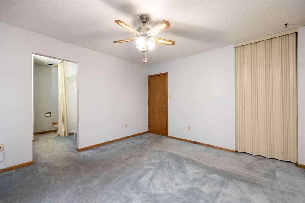 MLS® A2257356 - 206 Leigh Crescent  in Dickinsfield Fort McMurray, Residential