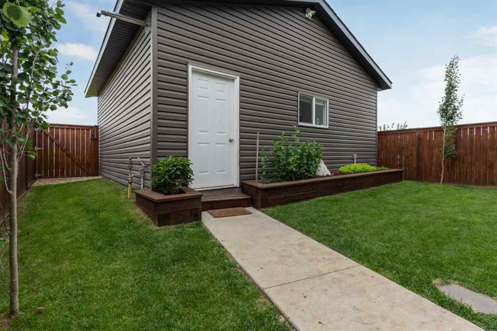 MLS® A2257357 - 4432 75 Street  in West Park Camrose, Residential