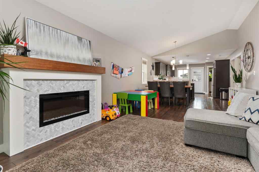 MLS® A2257357 - 4432 75 Street  in West Park Camrose, Residential