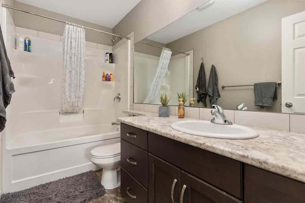 MLS® A2257357 - 4432 75 Street  in West Park Camrose, Residential