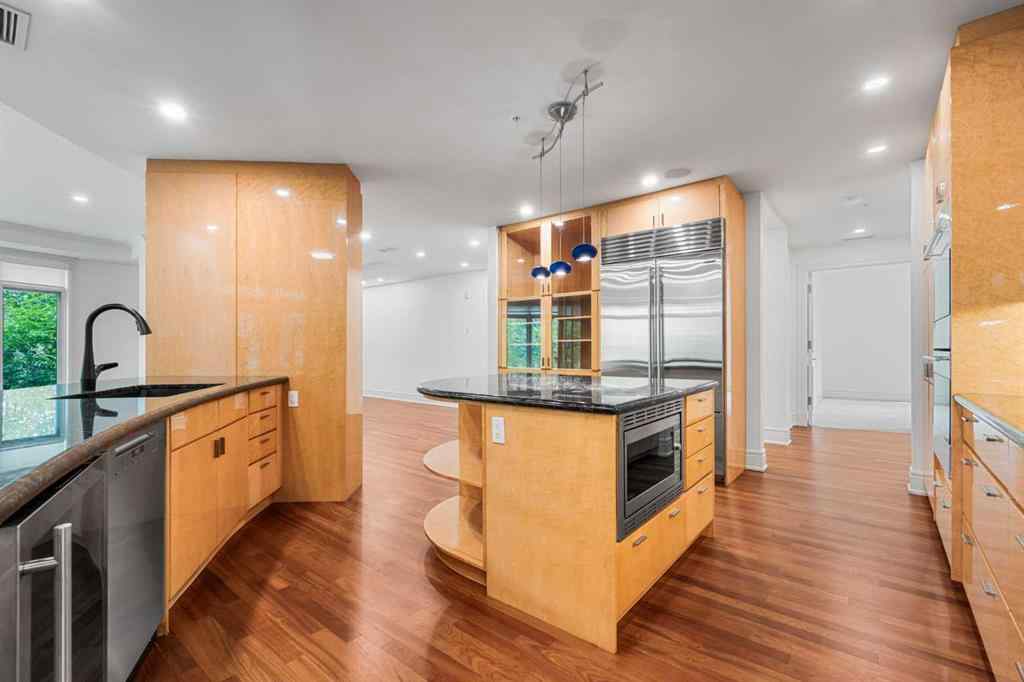 MLS® A2257369 - Unit #202 680 Princeton Way SW in Eau Claire Calgary, Residential