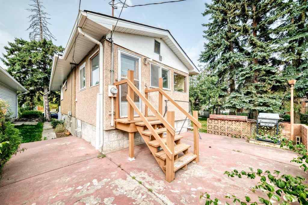 MLS® A2257370 - 916 38 Street SE in Forest Lawn Calgary, Residential