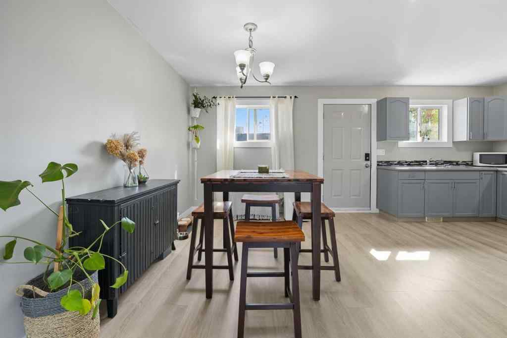 MLS® A2257371 - 4915 Womacks Road  in NONE Blackfalds, Residential