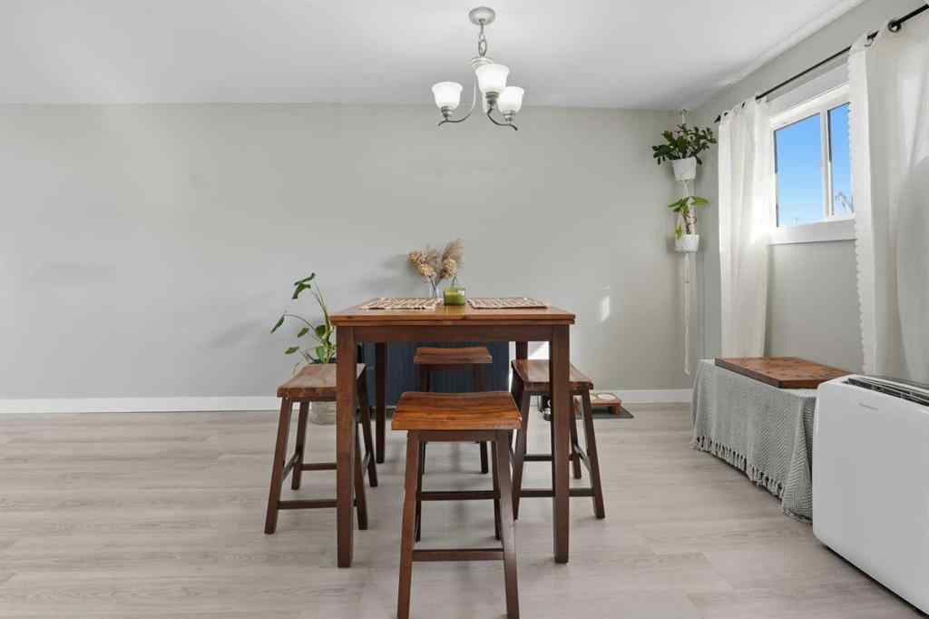 MLS® A2257371 - 4915 Womacks Road  in NONE Blackfalds, Residential