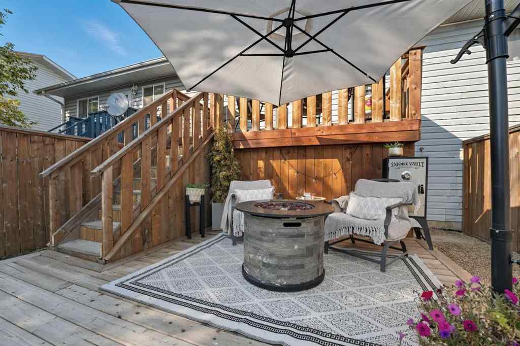 MLS® A2257371 - 4915 Womacks Road  in NONE Blackfalds, Residential