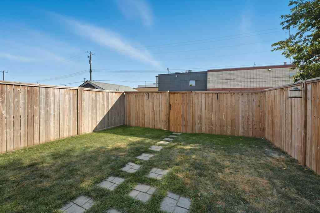 MLS® A2257371 - 4915 Womacks Road  in NONE Blackfalds, Residential