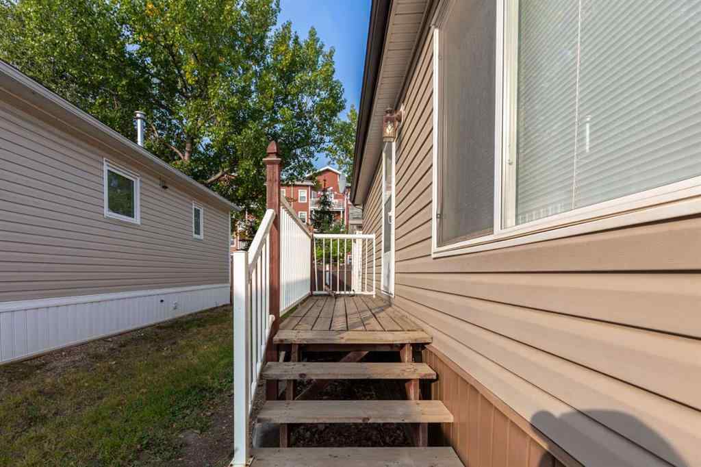 MLS® A2257379 - 392 Gregoire Crescent  in Gregoire Park Fort McMurray, Residential