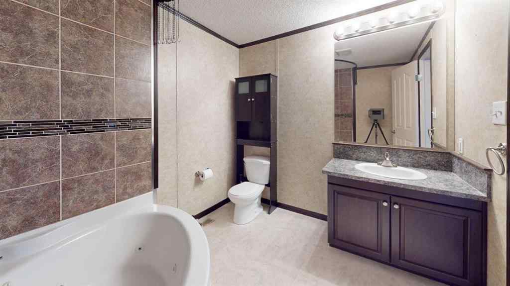 MLS® A2257379 - 392 Gregoire Crescent  in Gregoire Park Fort McMurray, Residential