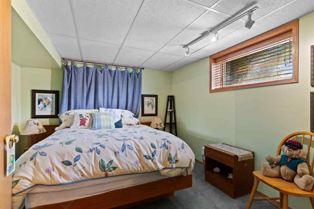 MLS® A2257380 - 2224 24 Avenue NW in Banff Trail Calgary, Residential