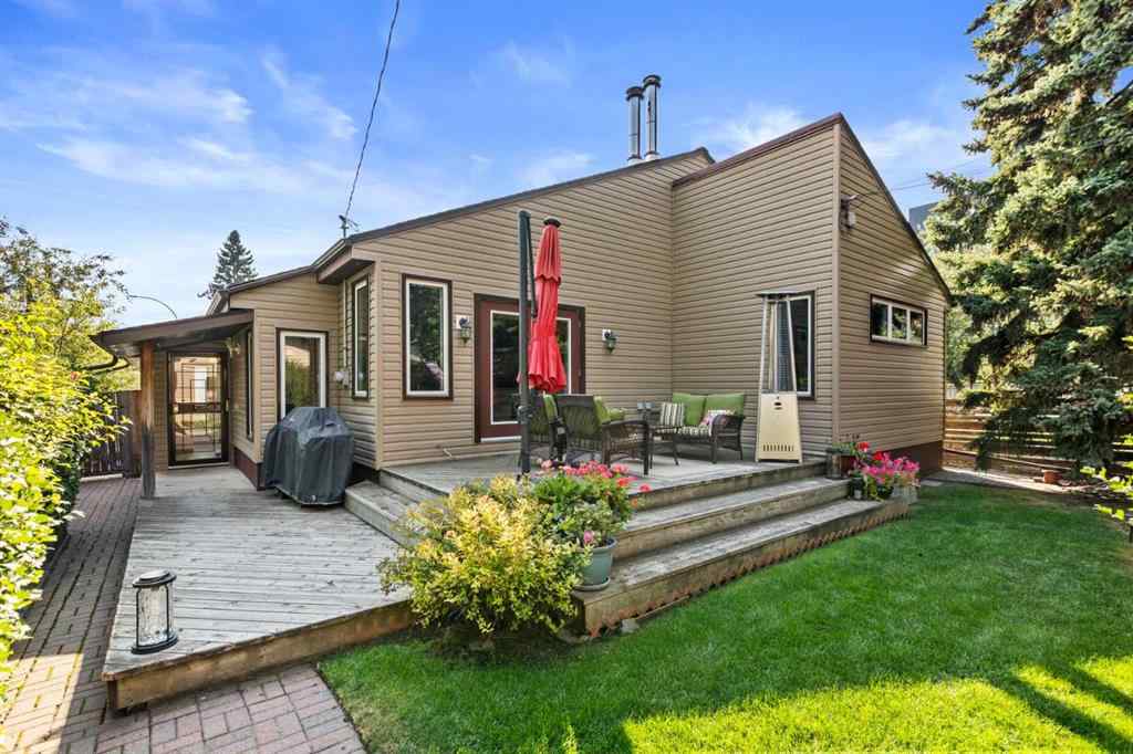 MLS® A2257380 - 2224 24 Avenue NW in Banff Trail Calgary, Residential