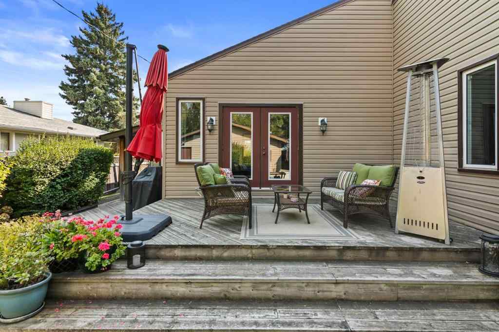 MLS® A2257380 - 2224 24 Avenue NW in Banff Trail Calgary, Residential