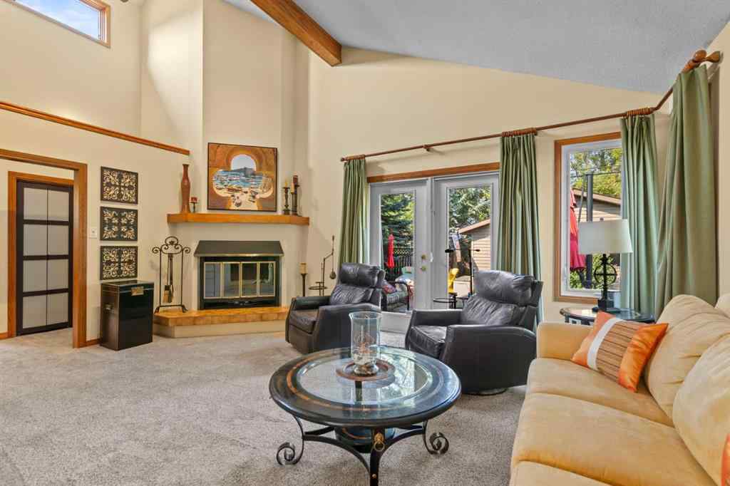 MLS® A2257380 - 2224 24 Avenue NW in Banff Trail Calgary, Residential