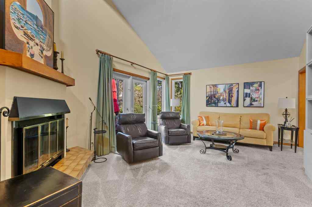 MLS® A2257380 - 2224 24 Avenue NW in Banff Trail Calgary, Residential