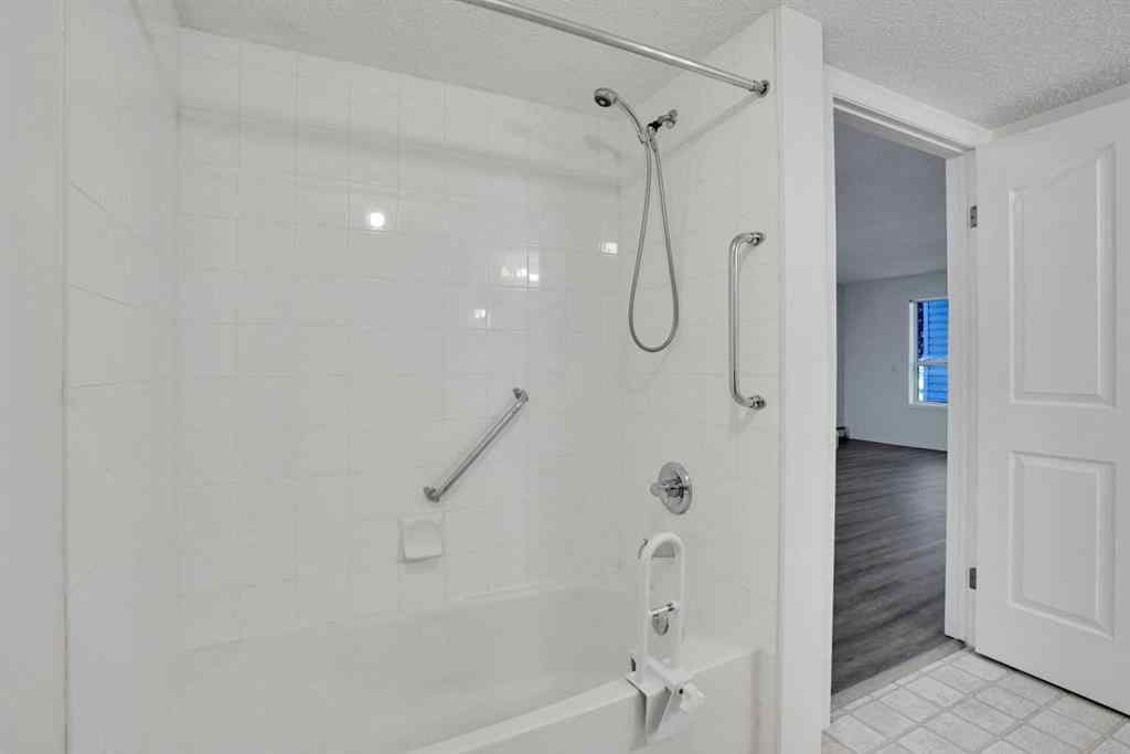 MLS® A2257384 - Unit #3102 6818 Pinecliff Grove NE in Pineridge Calgary, Residential