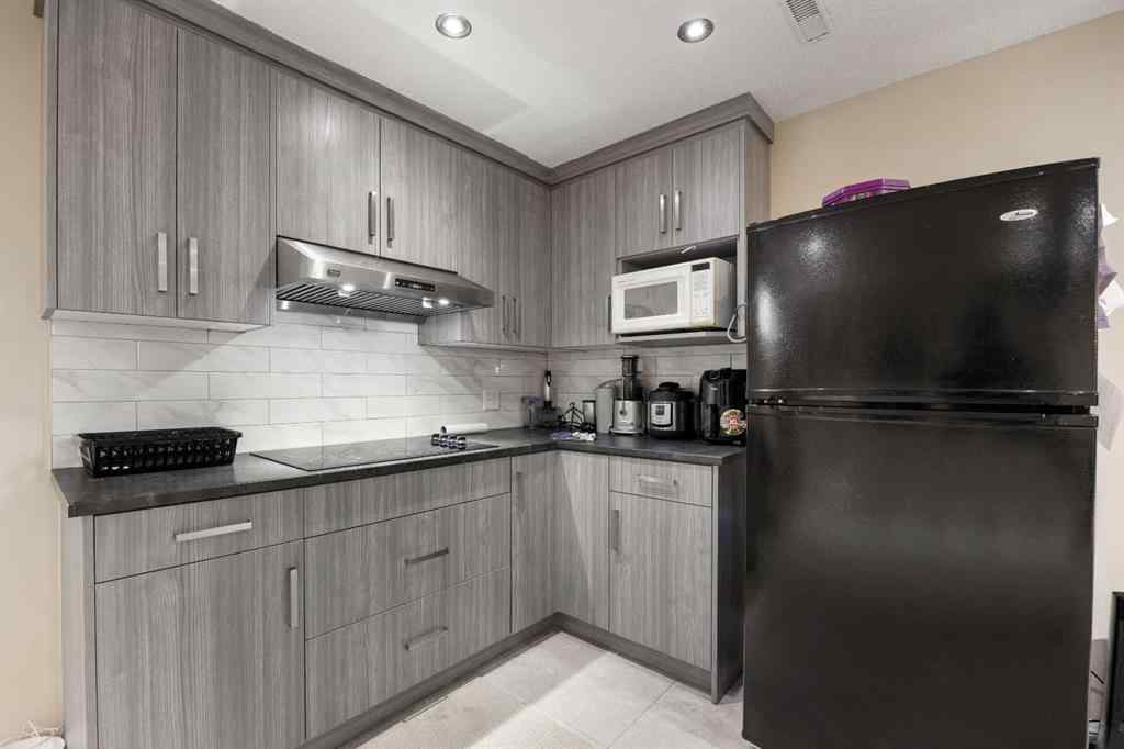 MLS® A2257389 - 266 Royal Elm Road NW in Royal Oak Calgary, Residential