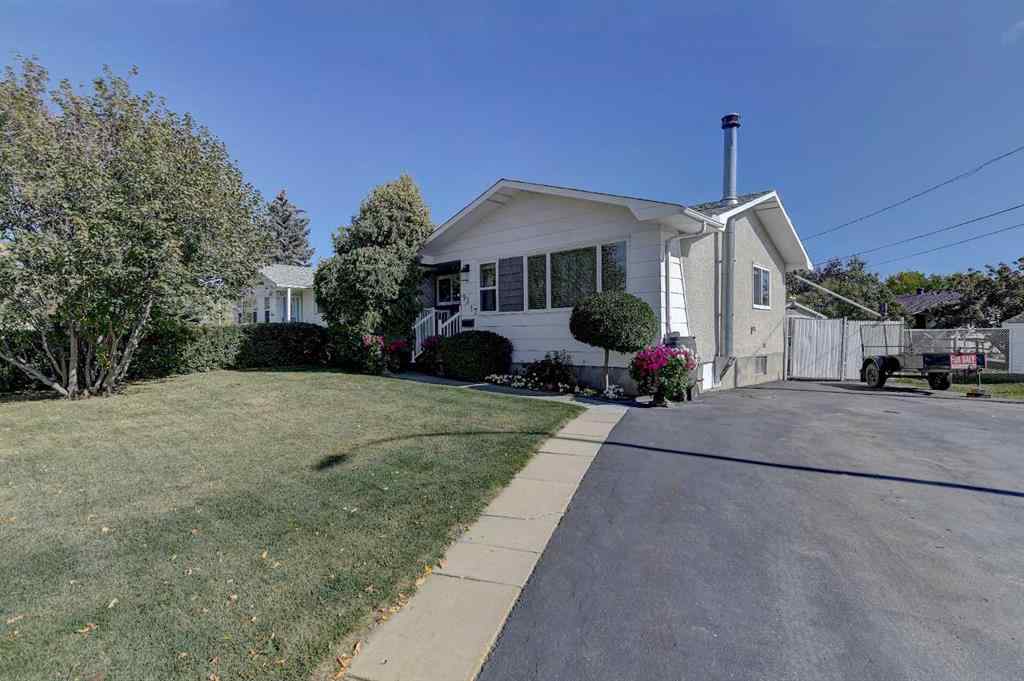 MLS® A2257390 - 9317 111 Avenue  in Mountview Grande Prairie, Residential