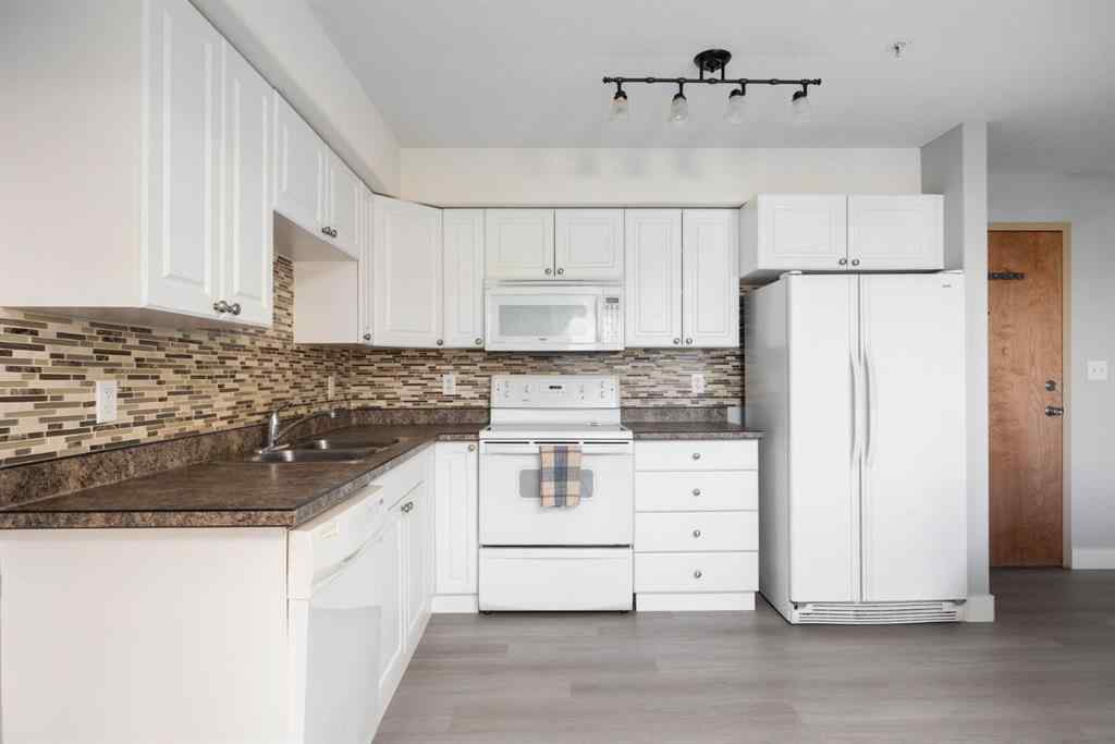 MLS® A2257391 - Unit #101 248B Grosbeak Way  in Eagle Ridge Fort McMurray, Residential