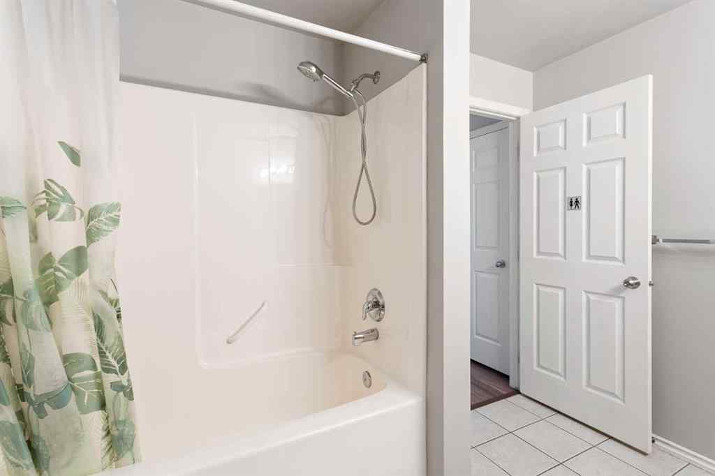 MLS® A2257392 - Unit #207B 6608 42 Street  in Parkview Estates Lloydminster, Residential