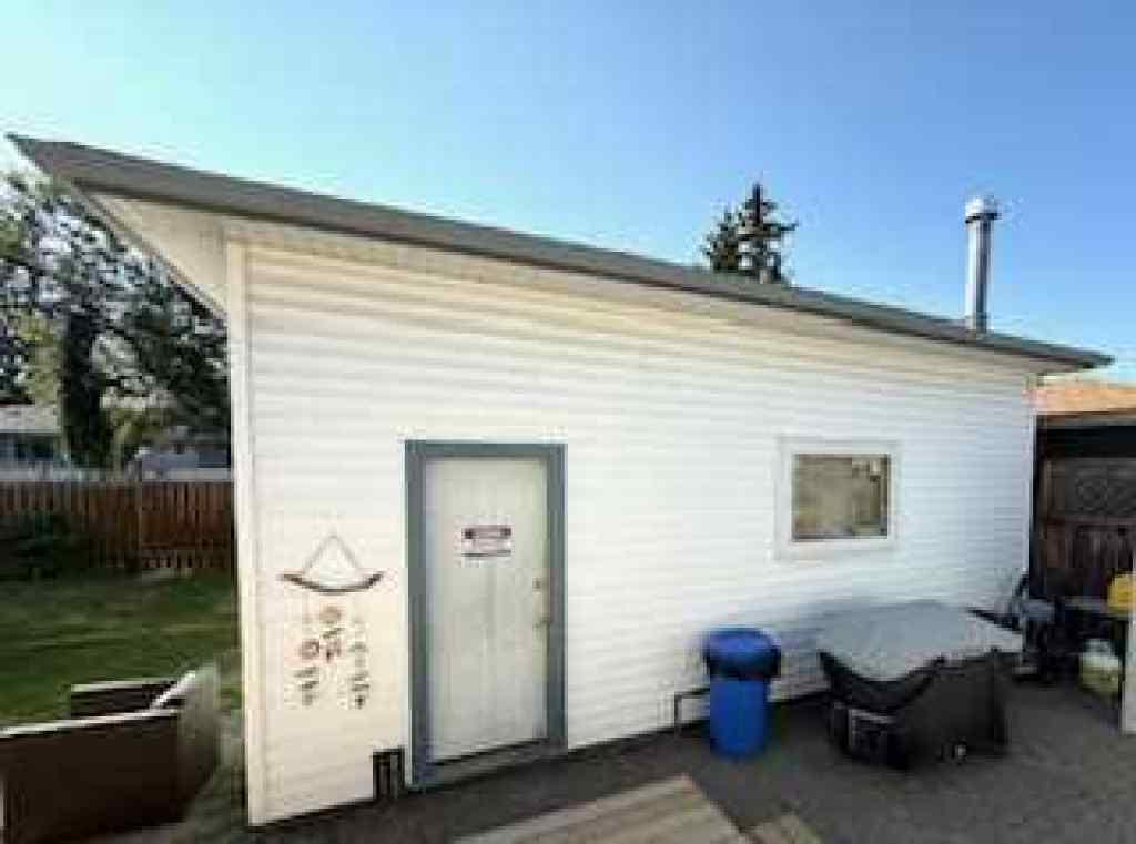 MLS® A2257395 - 25 Rossdale Road SW in Rosscarrock Calgary, Residential