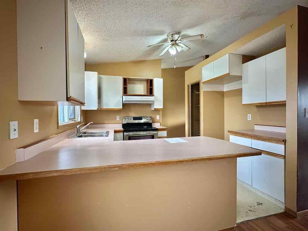 MLS® A2257397 - 37 Atkinson Crescent  in NONE Whitecourt, Residential