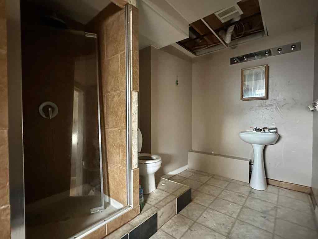 MLS® A2257397 - 37 Atkinson Crescent  in NONE Whitecourt, Residential