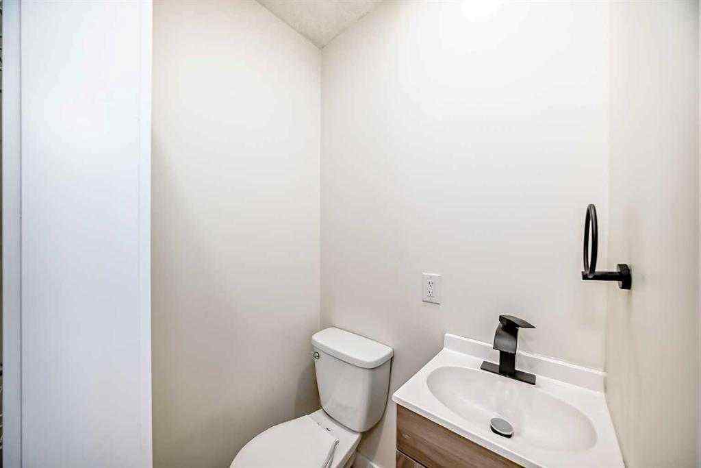 MLS® A2257399 - 8426 Berkley Road NW in Beddington Heights Calgary, Residential