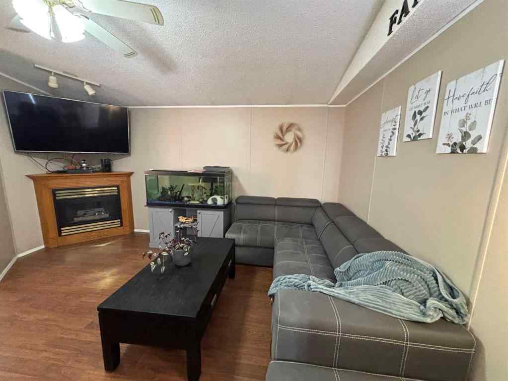 MLS® A2257401 - 9702 108A Avenue  in NONE Clairmont, Residential