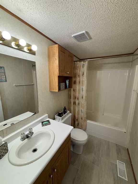 MLS® A2257401 - 9702 108A Avenue  in NONE Clairmont, Residential