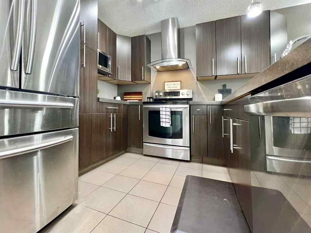 MLS® A2257402 - 9307 99 Avenue  in NONE Wembley, Residential