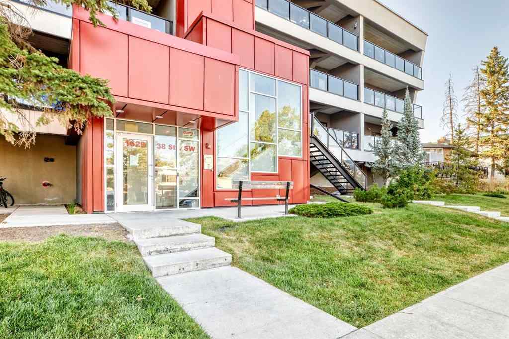 MLS® A2257403 - Unit #102 1629 38 Street SW in Rosscarrock Calgary, Residential