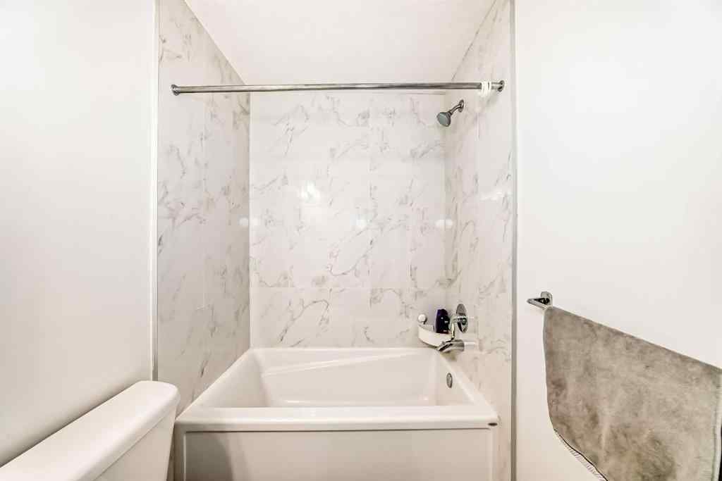 MLS® A2257405 - Unit #202 1629 38 Street SW in Rosscarrock Calgary, Residential