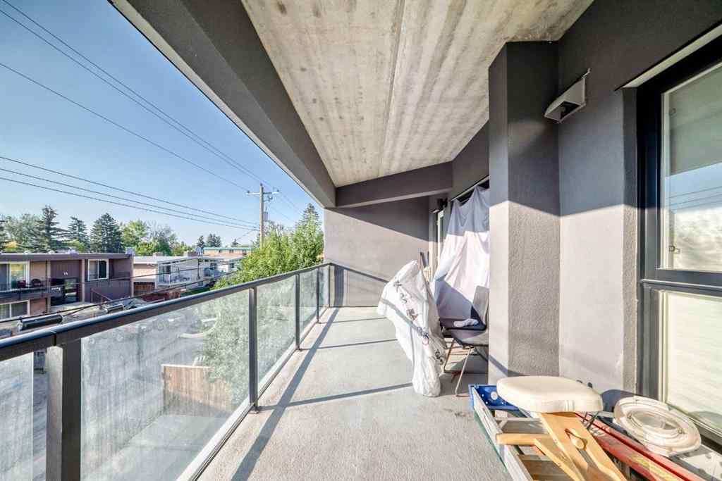 MLS® A2257405 - Unit #202 1629 38 Street SW in Rosscarrock Calgary, Residential
