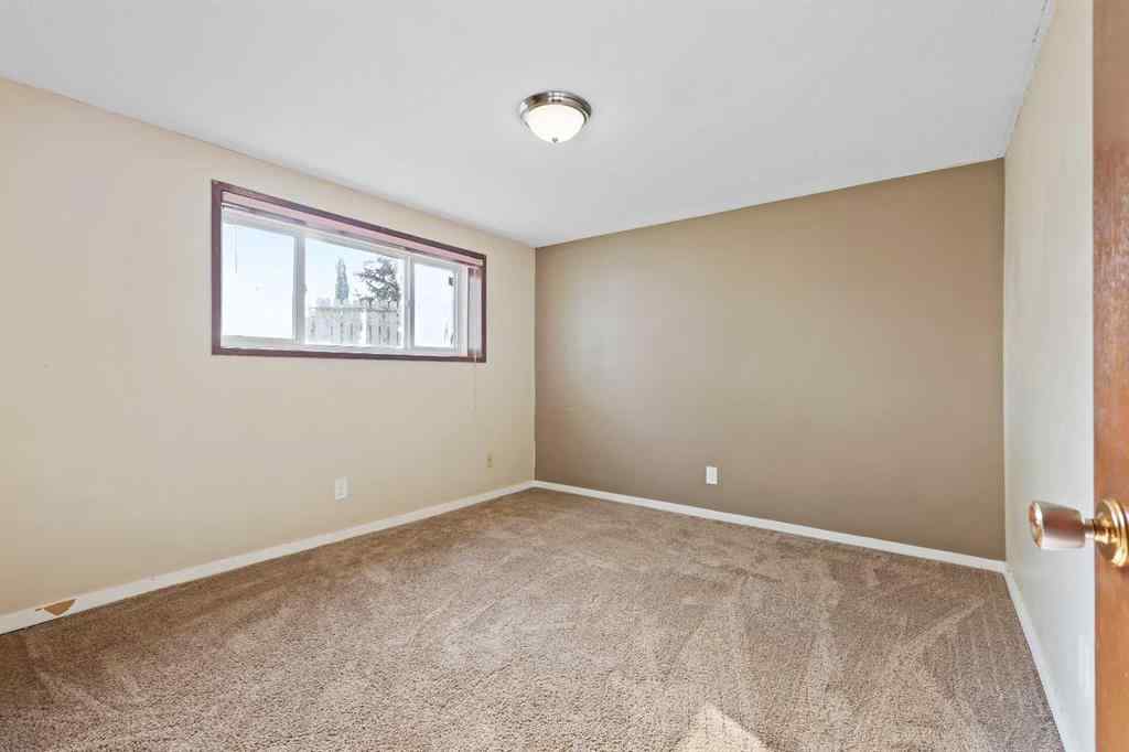 MLS® A2257410 - 3734 37 Street SW in Rutland Park Calgary, Residential