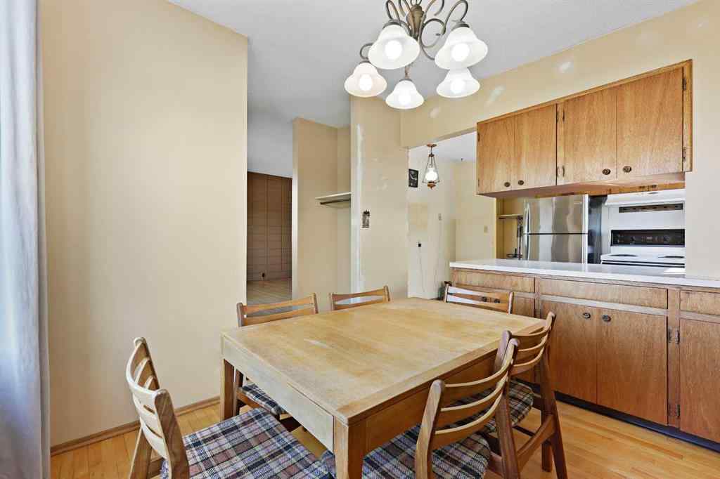 MLS® A2257410 - 3734 37 Street SW in Rutland Park Calgary, Residential