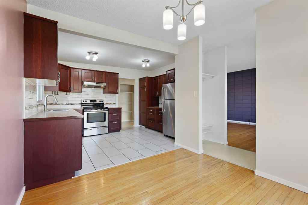 MLS® A2257410 - 3734 37 Street SW in Rutland Park Calgary, Residential