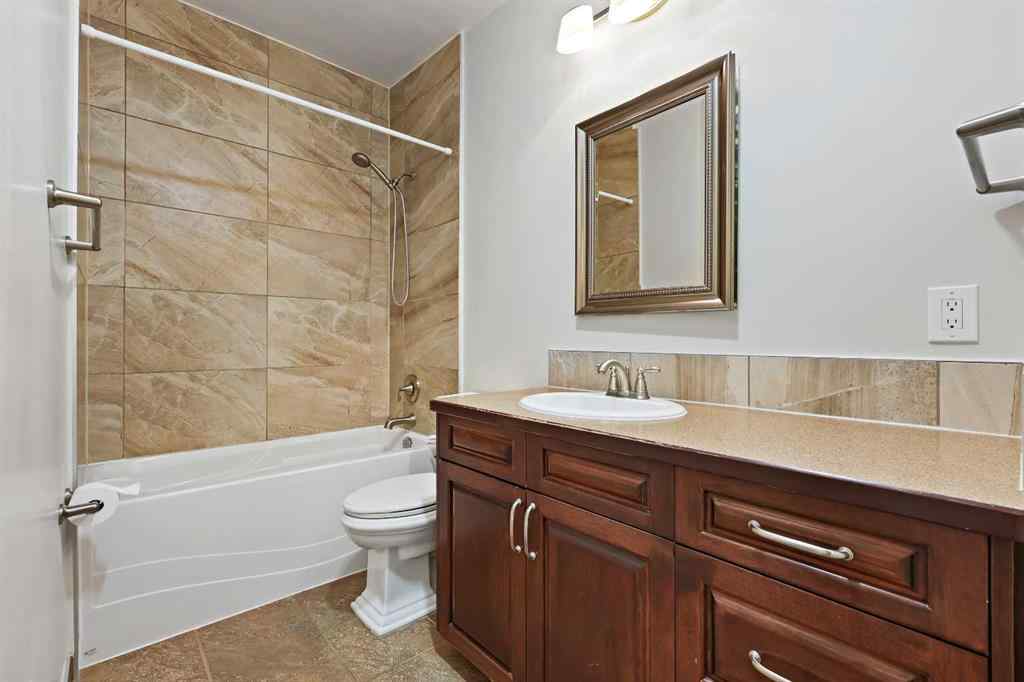 MLS® A2257410 - 3734 37 Street SW in Rutland Park Calgary, Residential