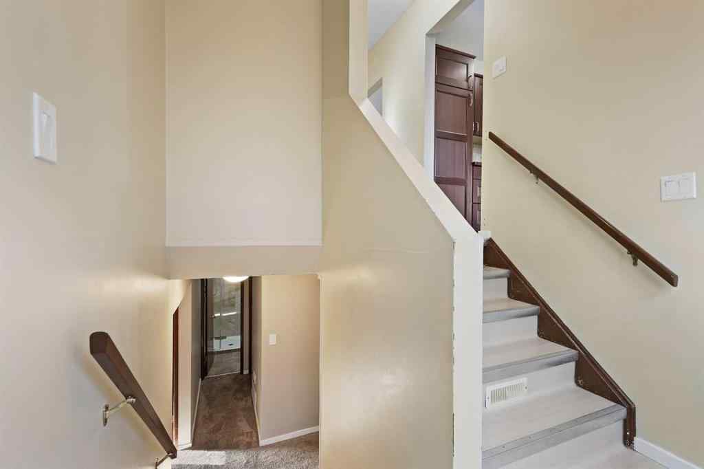 MLS® A2257410 - 3734 37 Street SW in Rutland Park Calgary, Residential