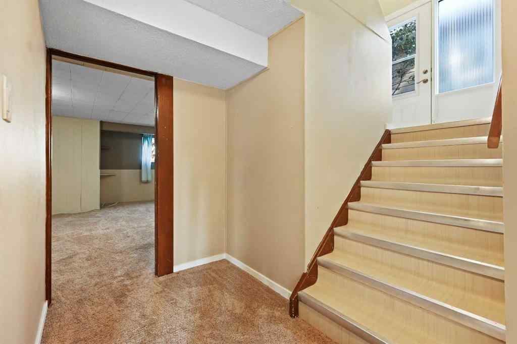 MLS® A2257410 - 3734 37 Street SW in Rutland Park Calgary, Residential